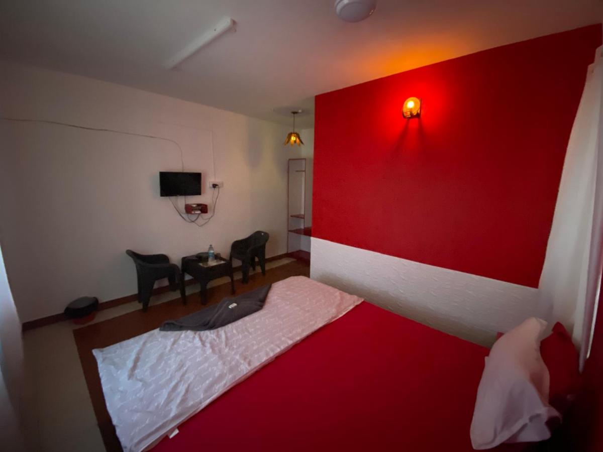 Hangout Beach Stay Mahabalipuram Exteriör bild